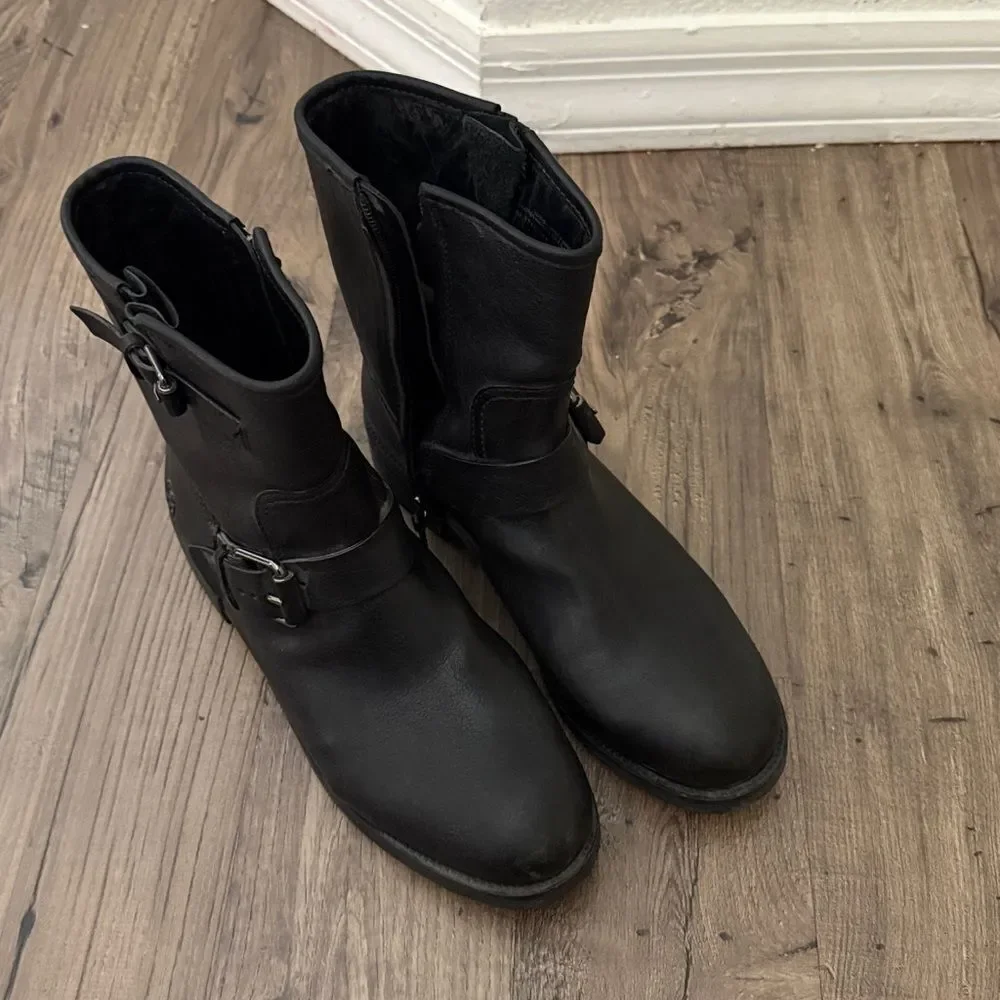 Tory Burch Christie Boots